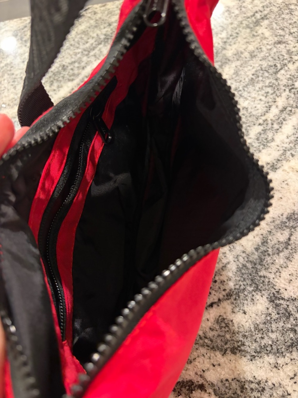 BAGGU Red Crescent Shoulder Bag with Black Strap - Picture 4 of 5